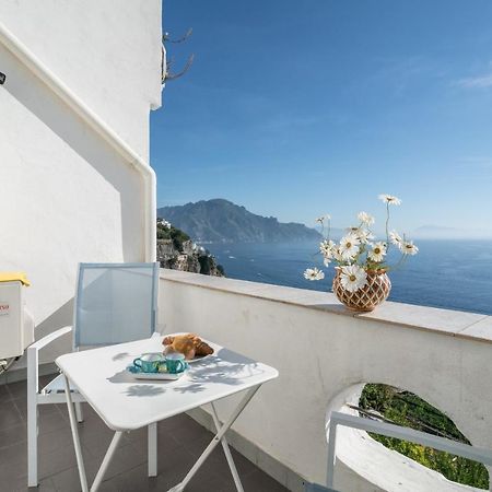 Вилла Casa Novella Амальфи Экстерьер фото